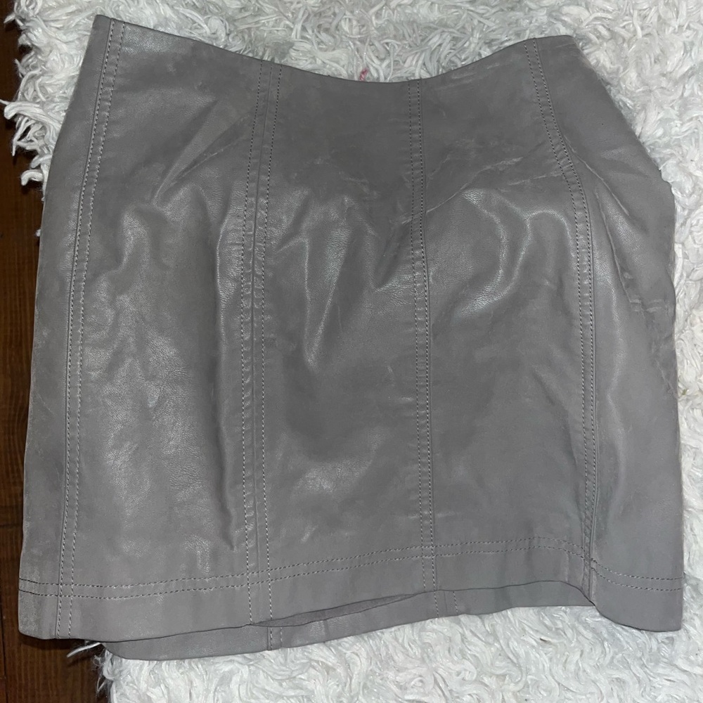 Gray free people skirt size 4!